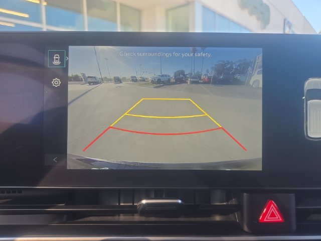 Used 2026 Kia Carnival LXS FWD image 16