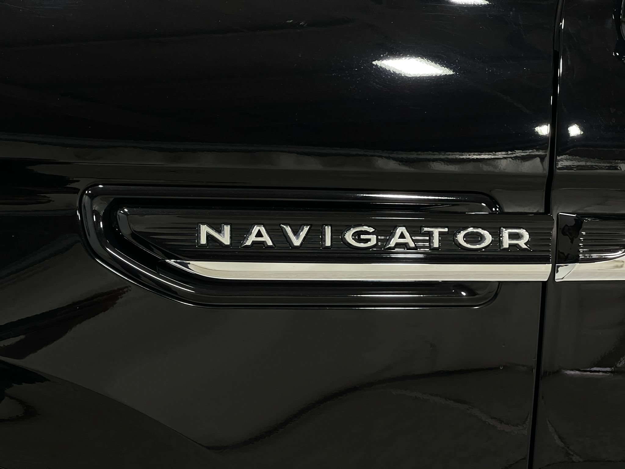 Used 2023 Lincoln Navigator L Reserve AWD/4WD image 40