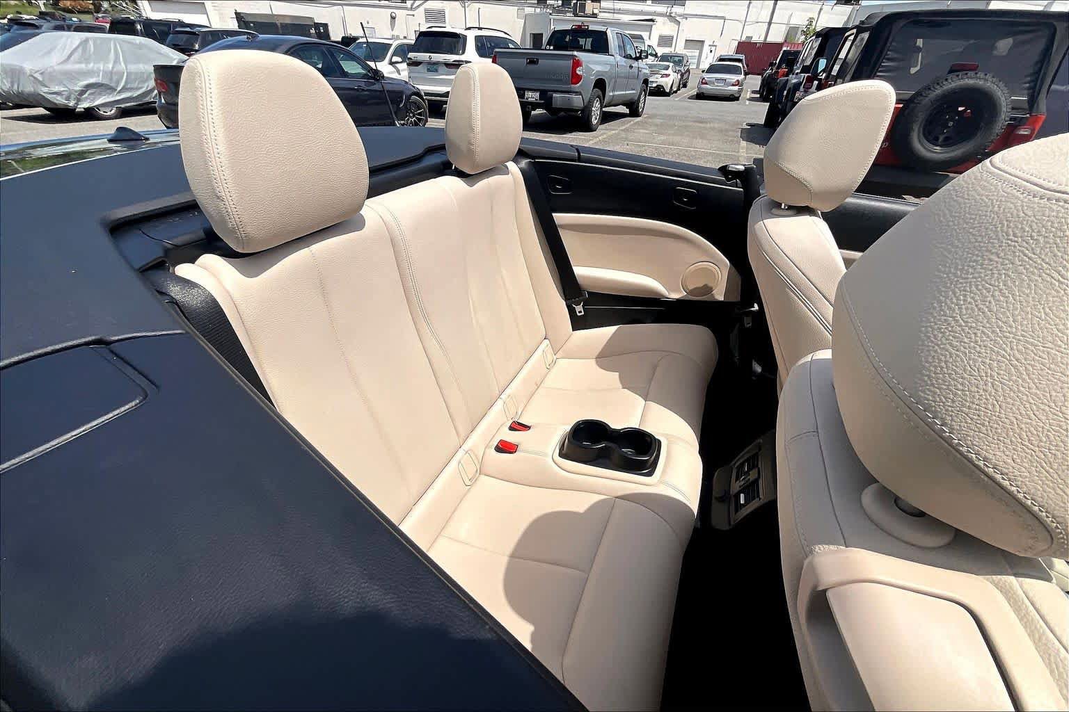 Used 2017 BMW 230i xDrive Convertible AWD/4WD image 19