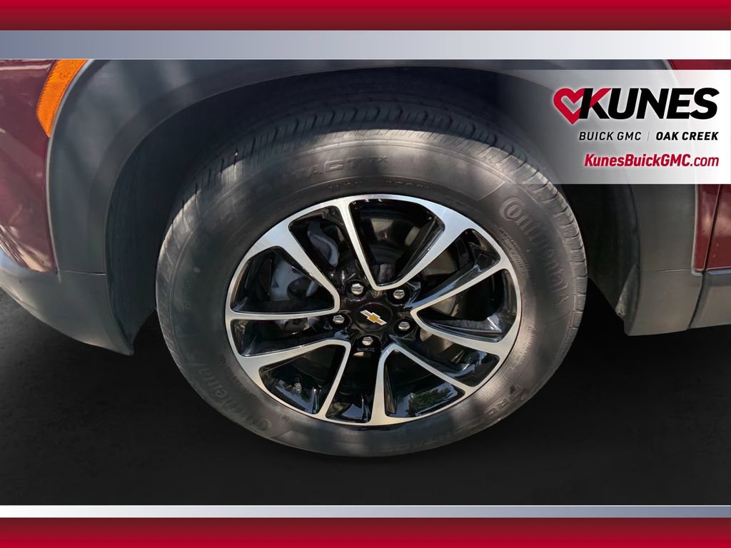 Used 2025 Chevrolet TrailBlazer LT FWD image 13