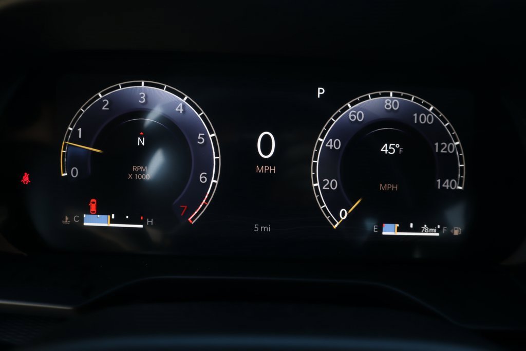 New 2025 Jeep Grand Cherokee L Laredo image 4