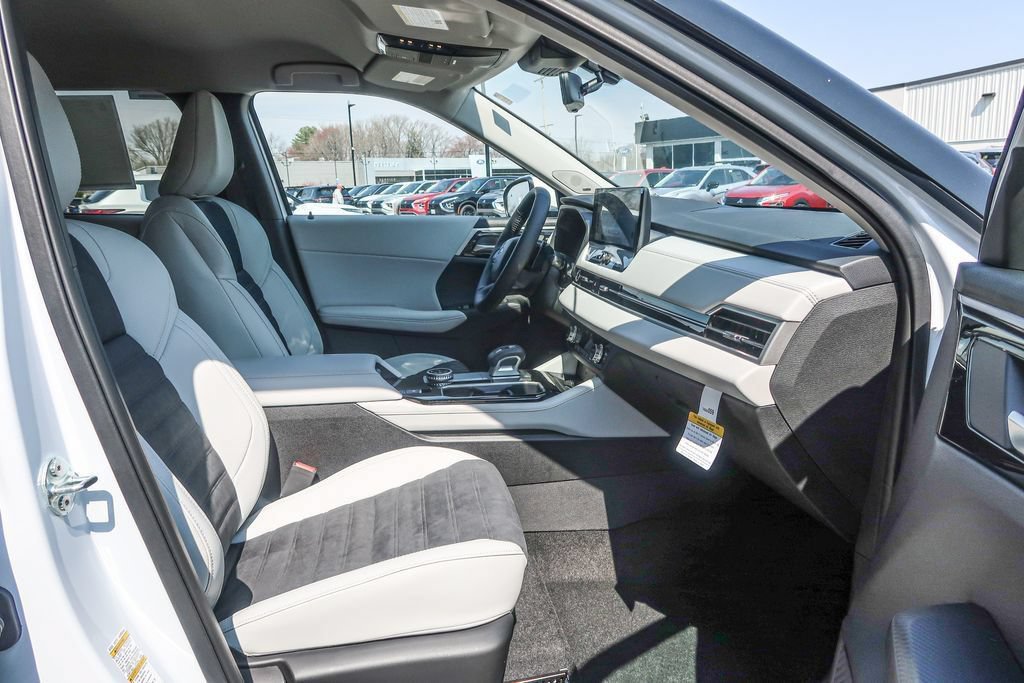 New 2026 Mitsubishi Outlander SE AWD/4WD image 18