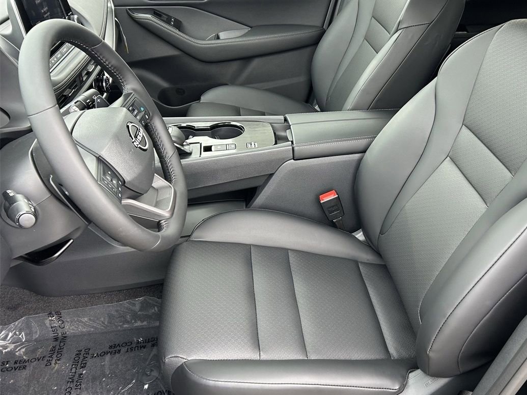 New 2026 Nissan Rogue SV FWD image 28