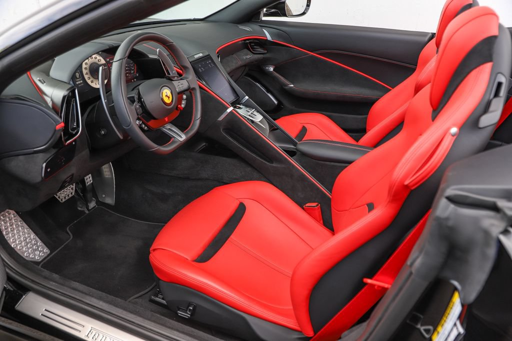 Certified 2025 Ferrari Roma Spider RWD image 28