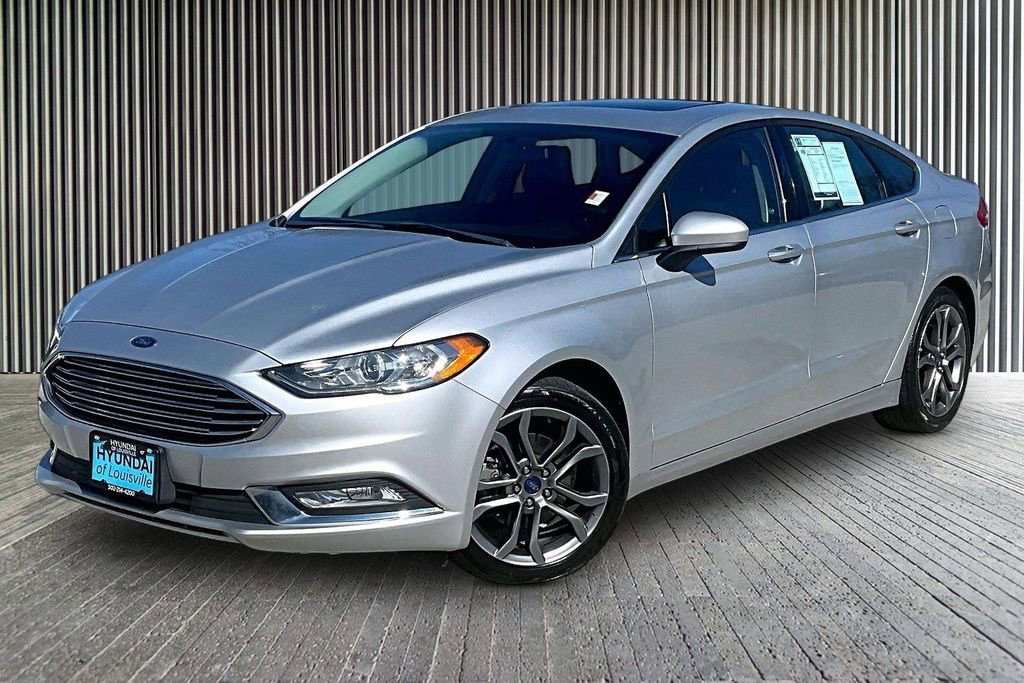 Used 2017 Ford Fusion SE w/ Equipment Group 201A image 13