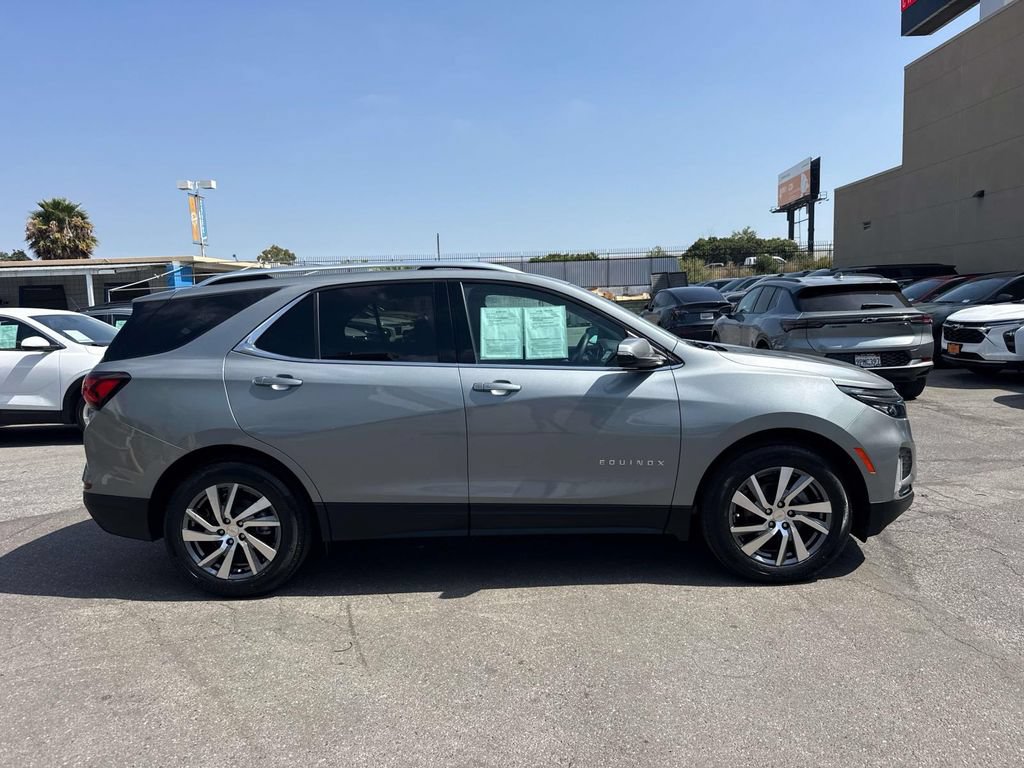 Used 2023 Chevrolet Equinox Premier FWD image 2