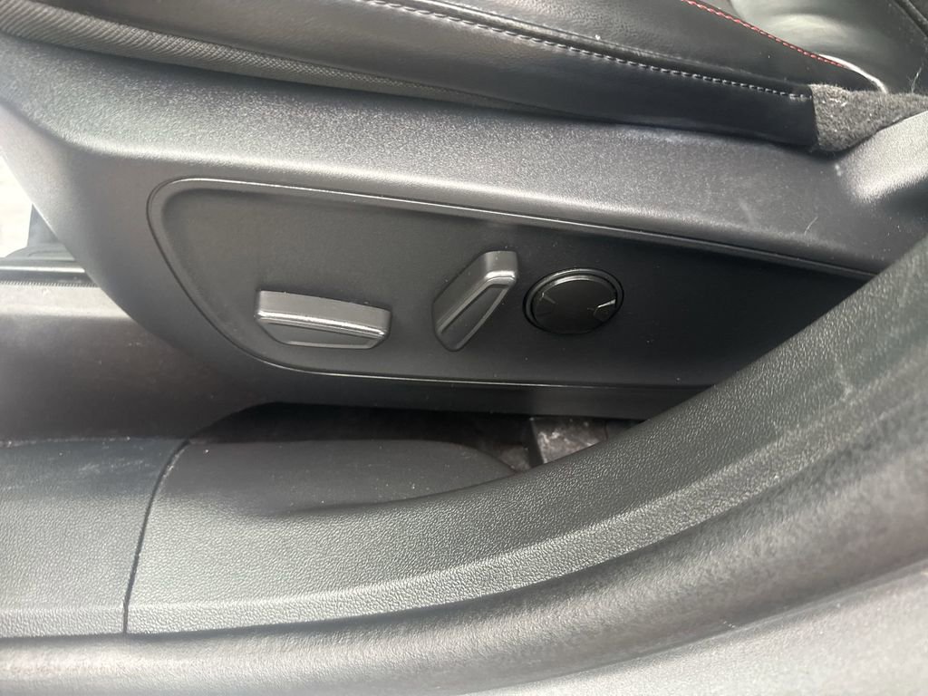 Used 2025 Ford Escape ST-Line Select image 12