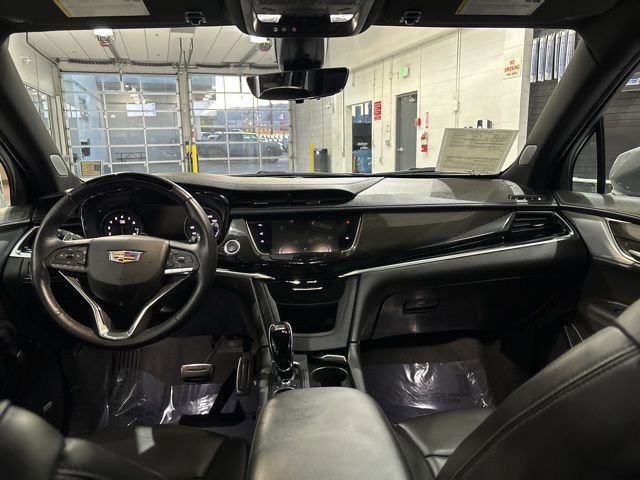 Used 2024 Cadillac XT6 Sport w/ Technology Package image 33