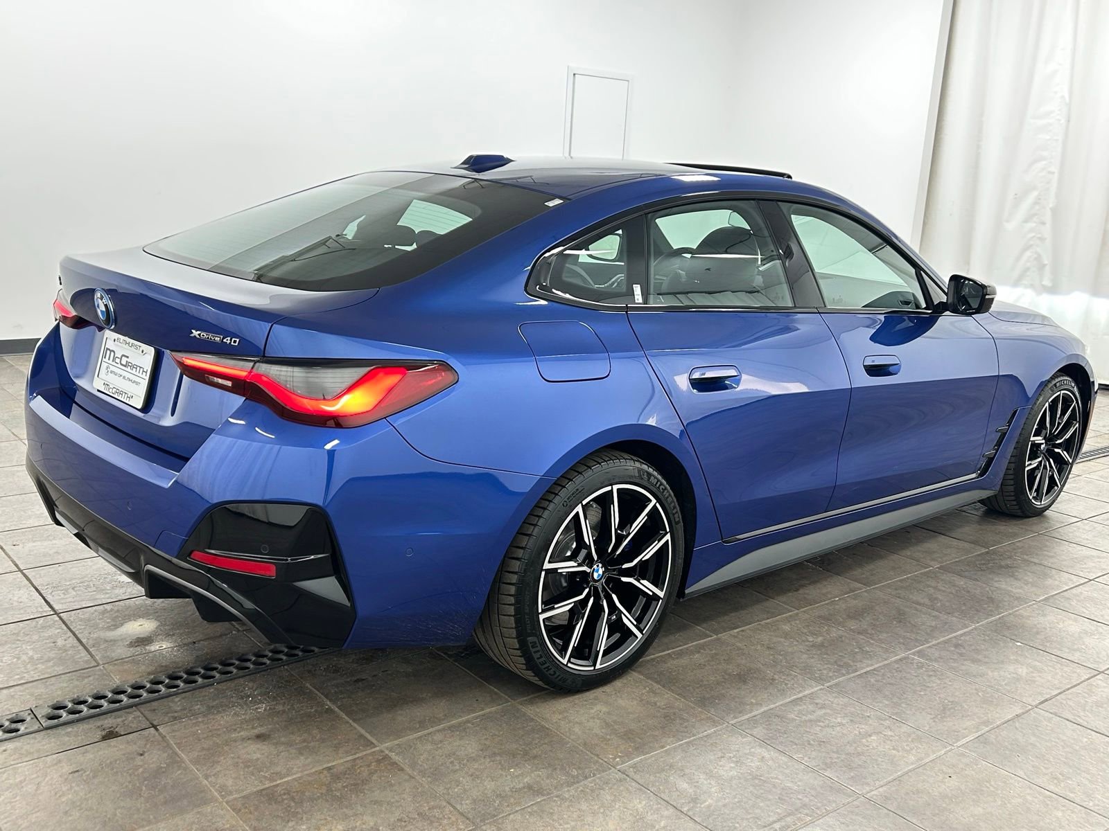 Used 2025 BMW i4 xDrive40i image 5