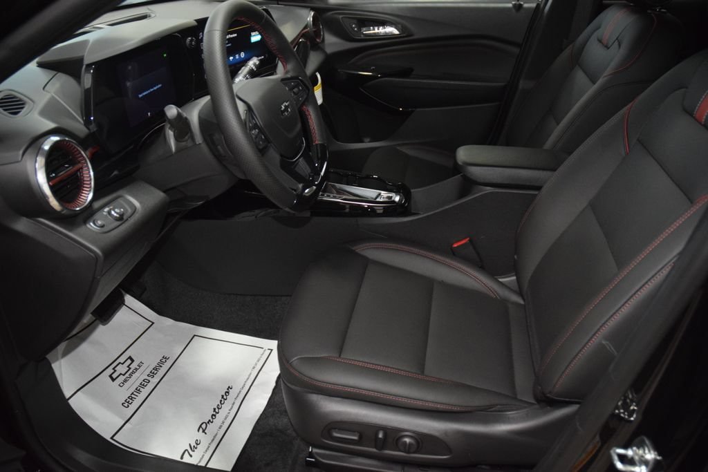 New 2026 Chevrolet Trax RS w/ Driver Confidence Package FWD image 38