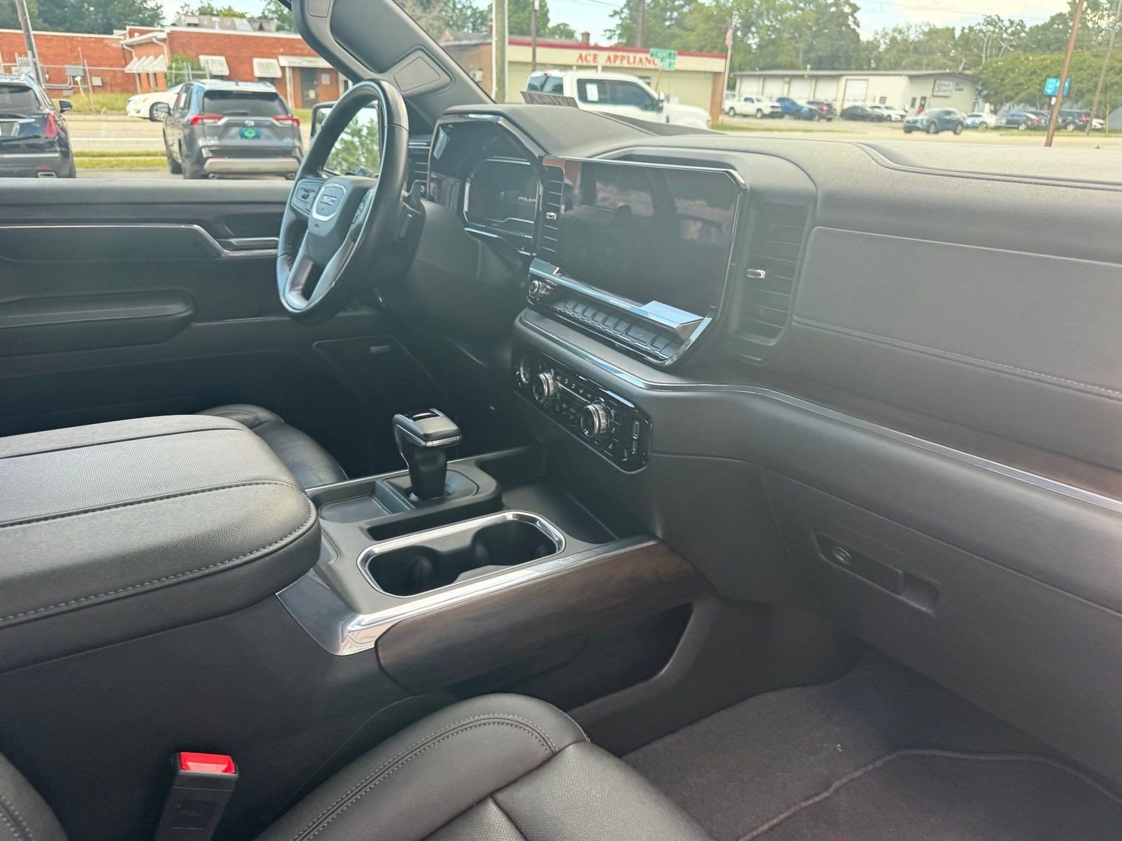 Certified 2023 GMC Sierra 1500 SLT w/ SLT Premium Package AWD/4WD image 16