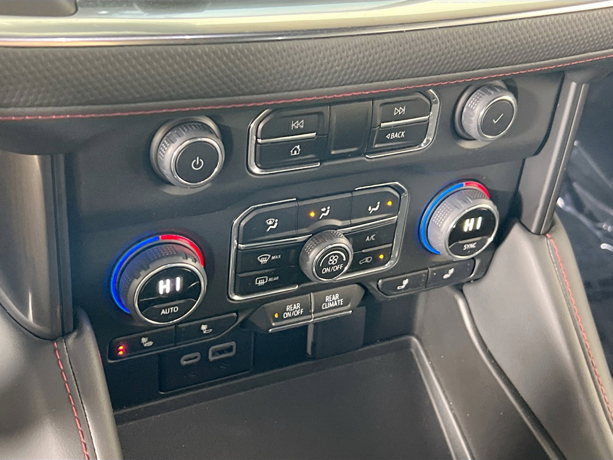 Used 2024 Chevrolet Tahoe RST w/ Luxury Package image 16