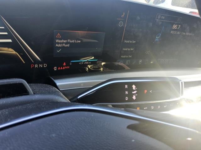 Used 2024 Cadillac Lyriq Luxury RWD image 3