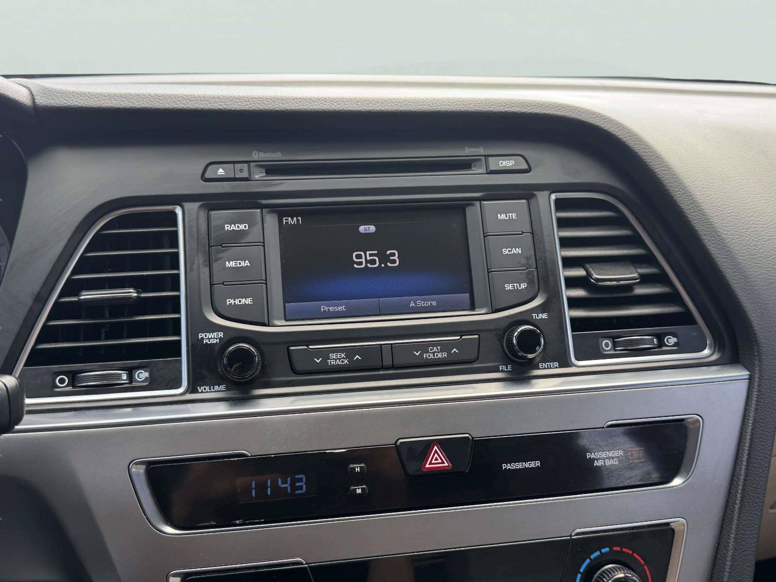 Used 2015 Hyundai Sonata SE FWD image 33