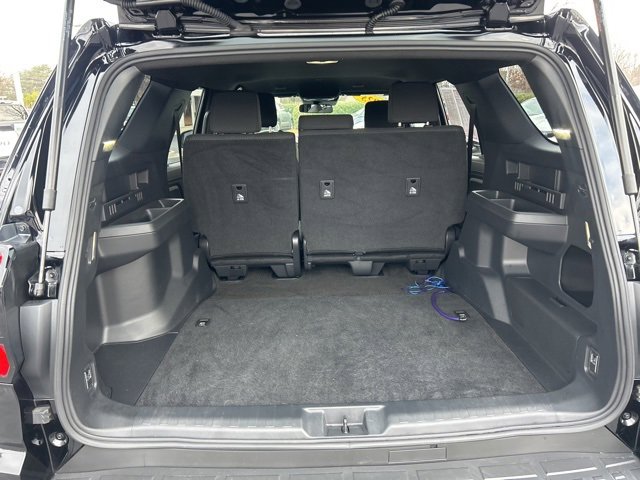 Used 2025 Toyota 4Runner SR5 image 8