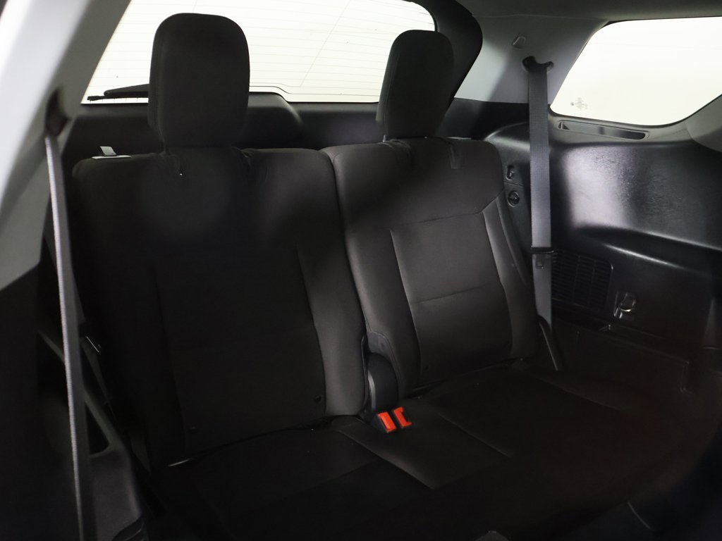 Used 2022 Ford Explorer XLT image 32