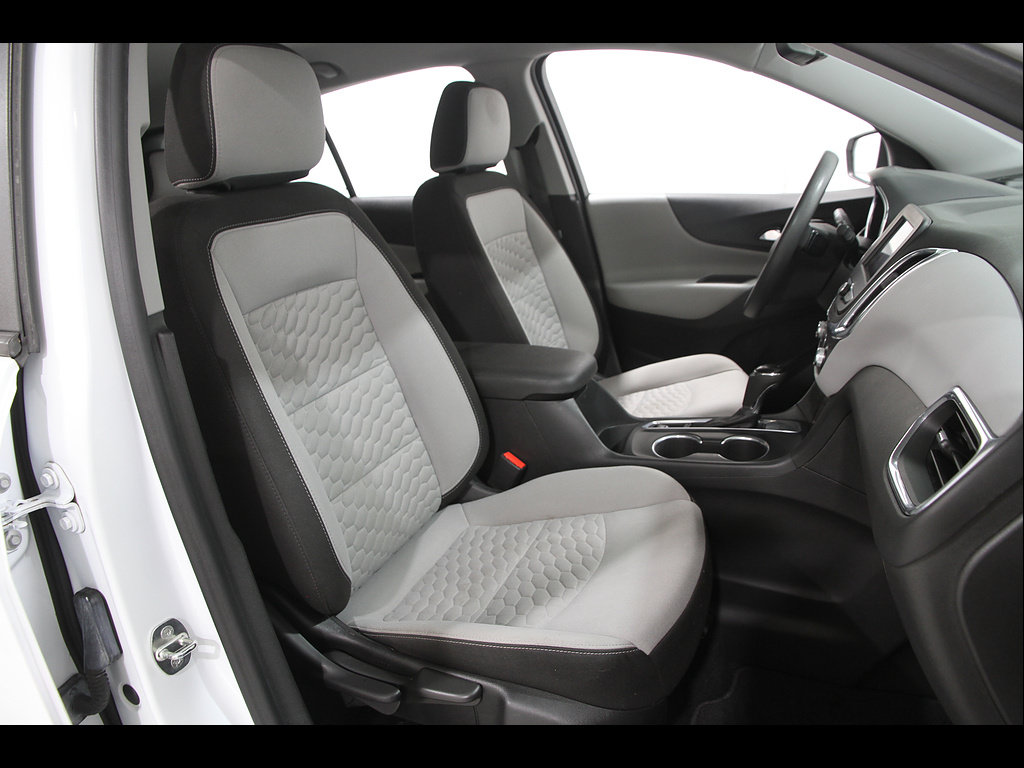 Used 2020 Chevrolet Equinox LS FWD image 16