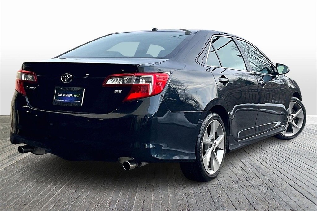 Used 2013 Toyota Camry SE image 9