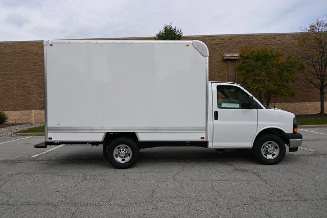 New 2026 Chevrolet Express 3500 w/ Power Convenience Package RWD image 10