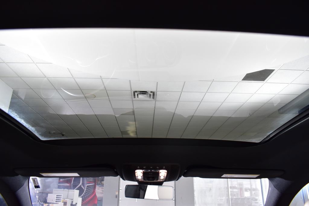 Used 2023 Mercedes-Benz CLA 250 4MATIC image 28