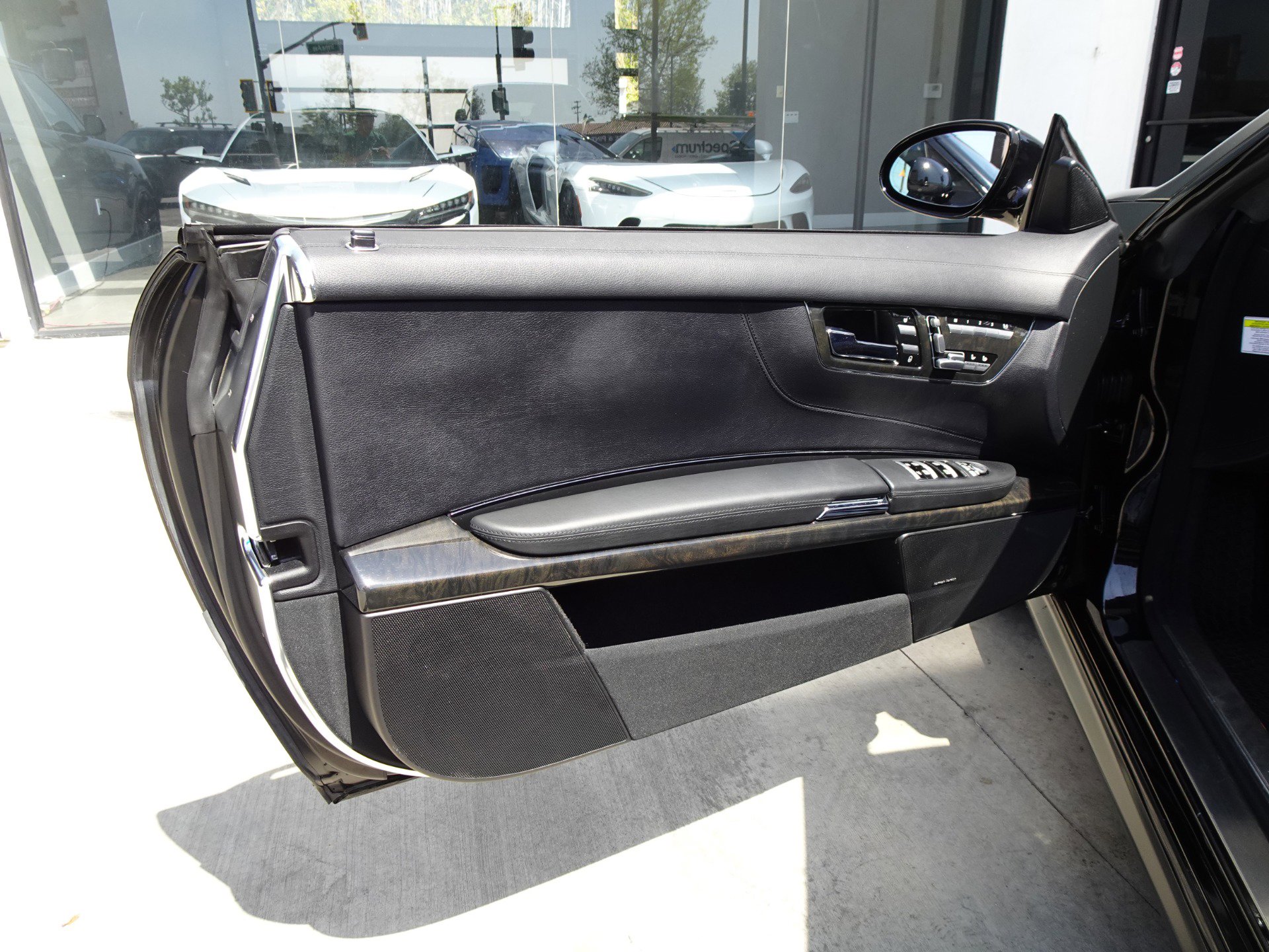 Used 2009 Mercedes-Benz CL 63 AMG image 14