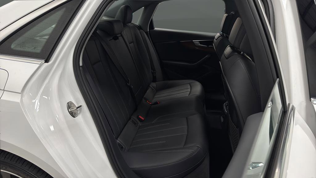 Used 2023 Audi A4 2.0T Premium w/ Convenience Package image 25