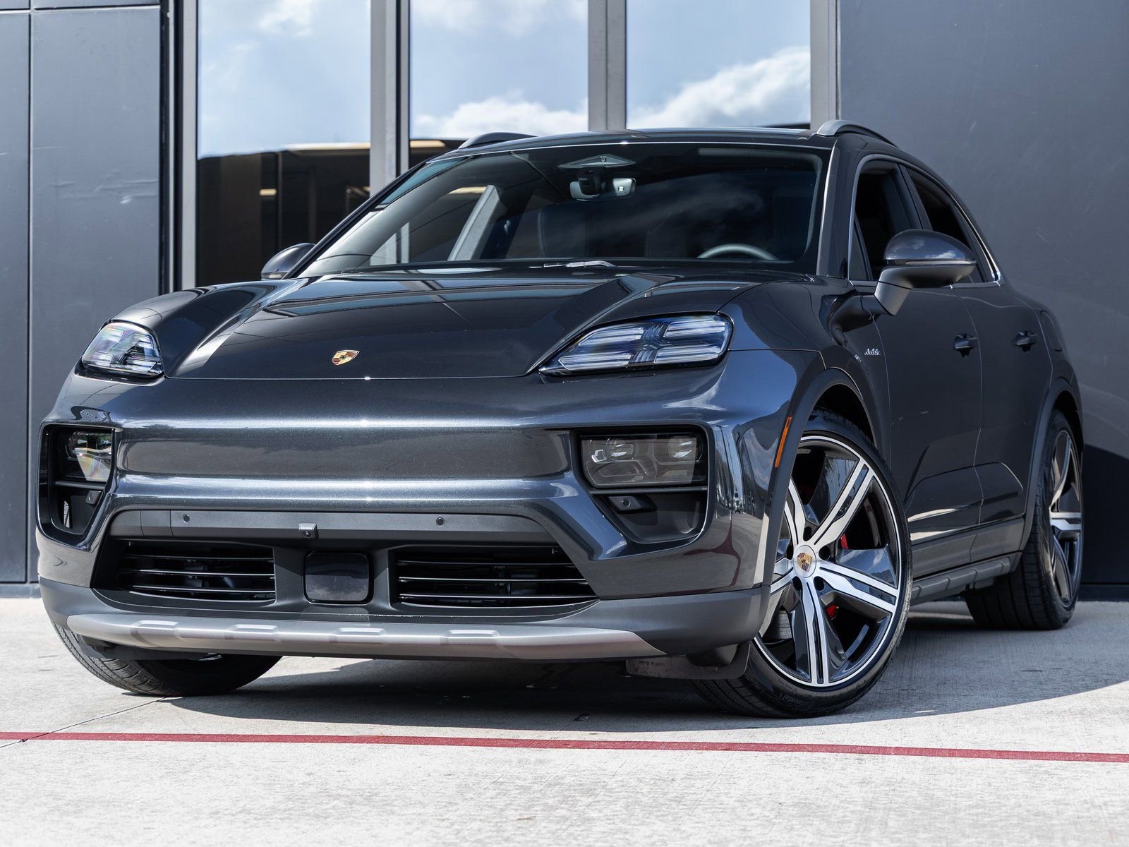 New 2025 Porsche Macan 4S Electric image 1