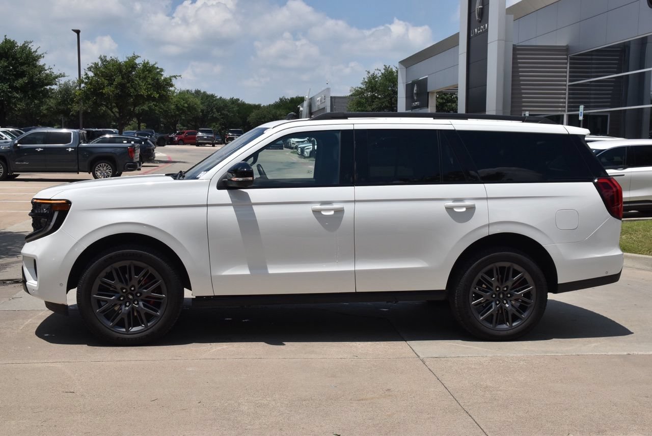 Certified 2025 Ford Expedition Platinum w/ Stealth Performance Package AWD/4WD image 12