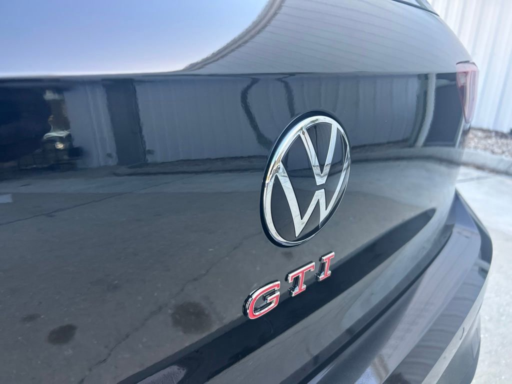 New 2026 Volkswagen GTI SE FWD image 32