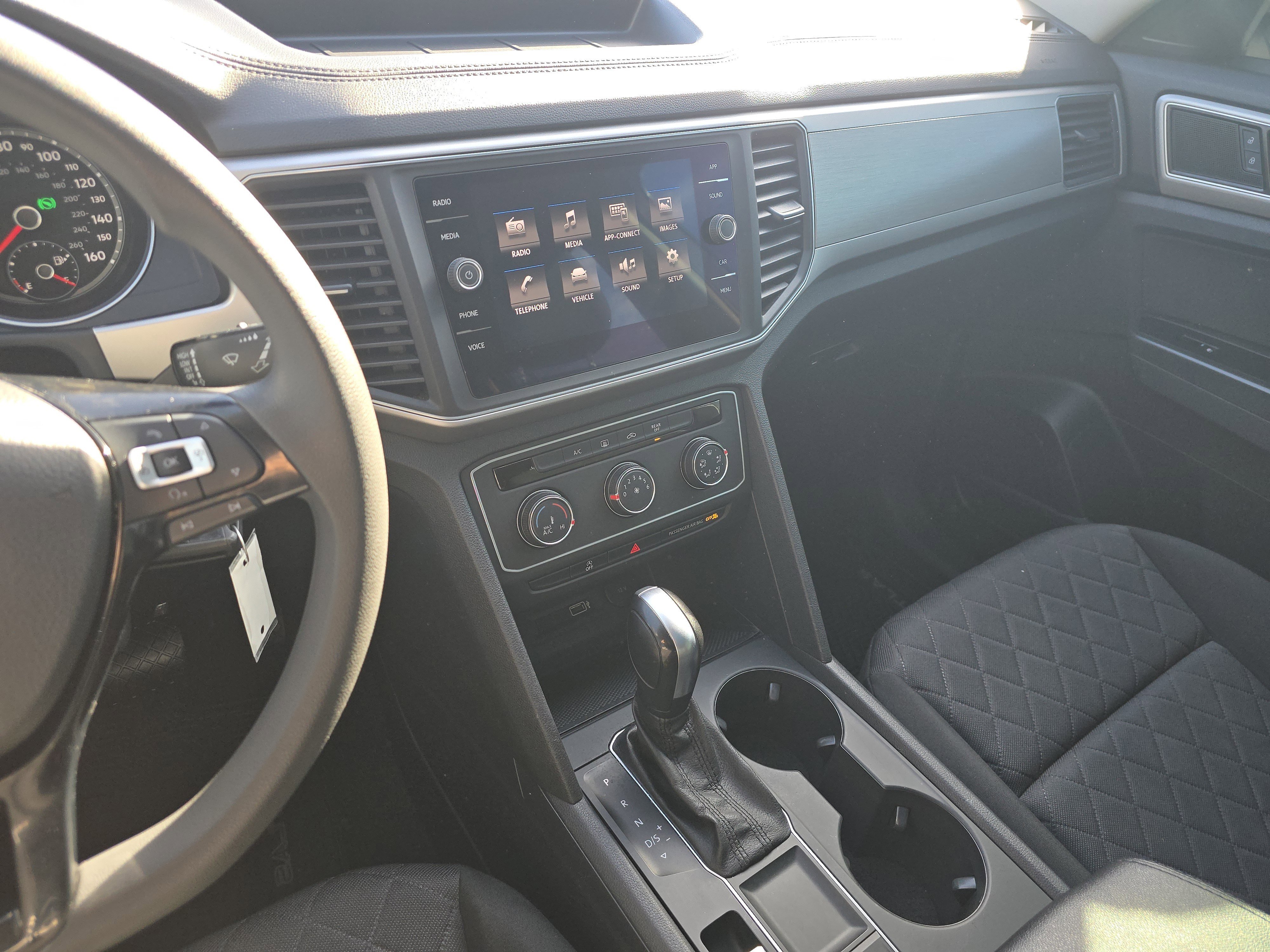 Used 2018 Volkswagen Atlas Launch Edition image 20