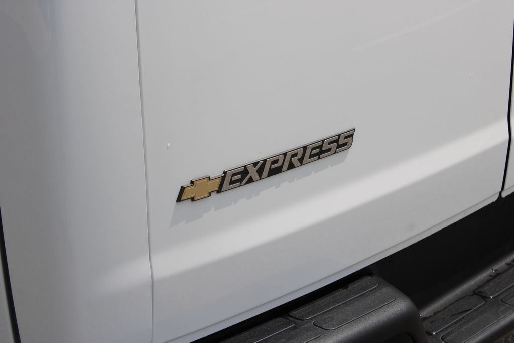 New 2026 Chevrolet Express 3500 Extended w/ Driver Convenience Package RWD image 22