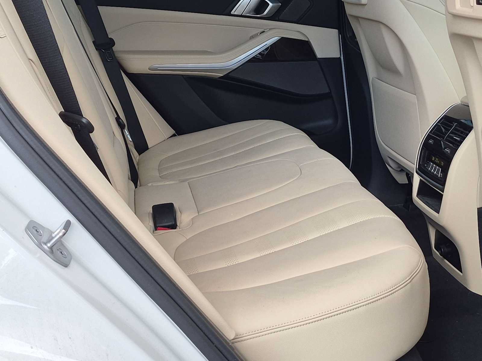 Used 2021 BMW X5 xDrive45e w/ M Sport Package AWD/4WD image 22
