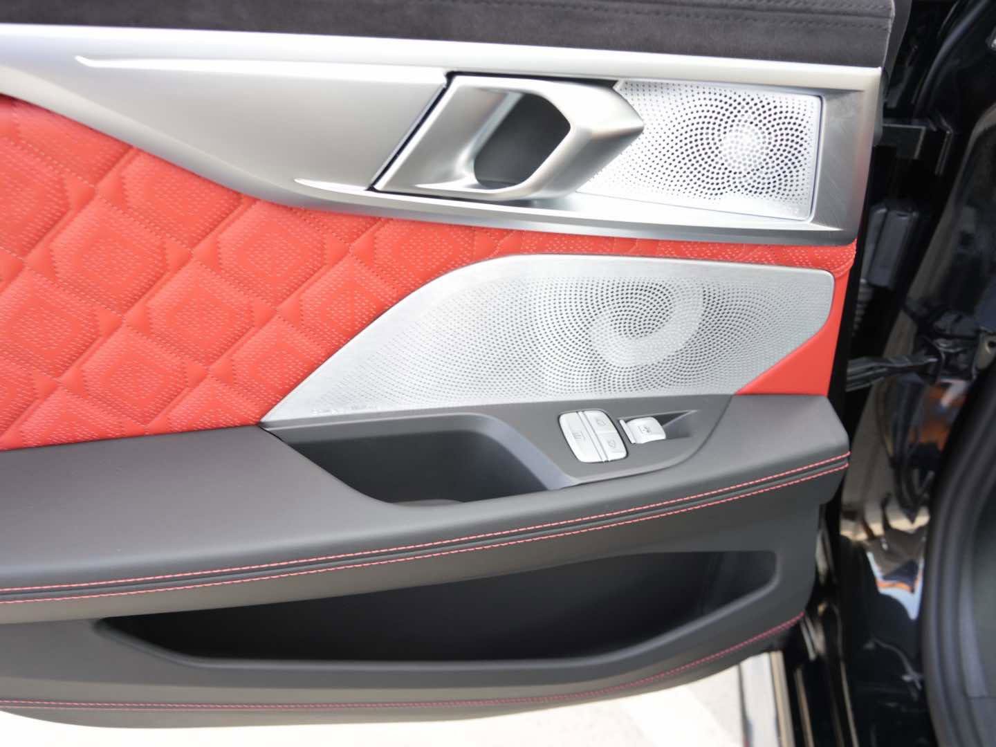 Used 2025 BMW M8 Competition w/ M Carbon Exterior Package image 11