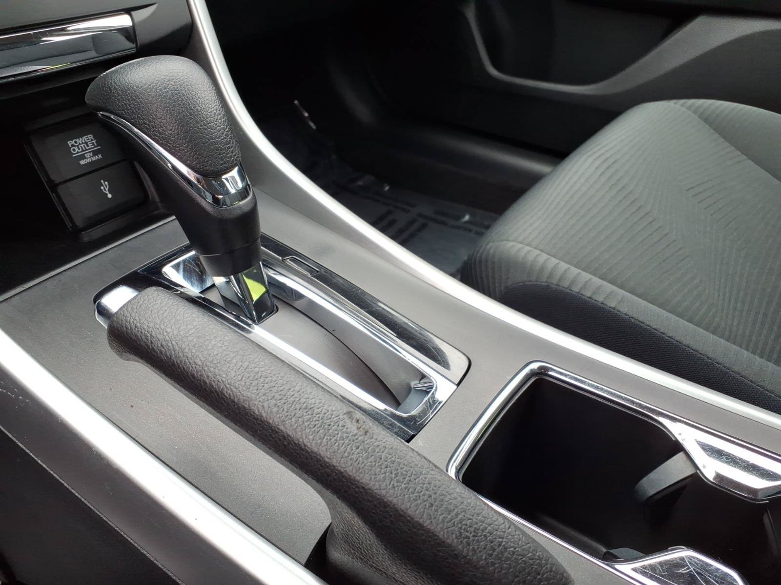 Used 2015 Honda Accord LX image 22