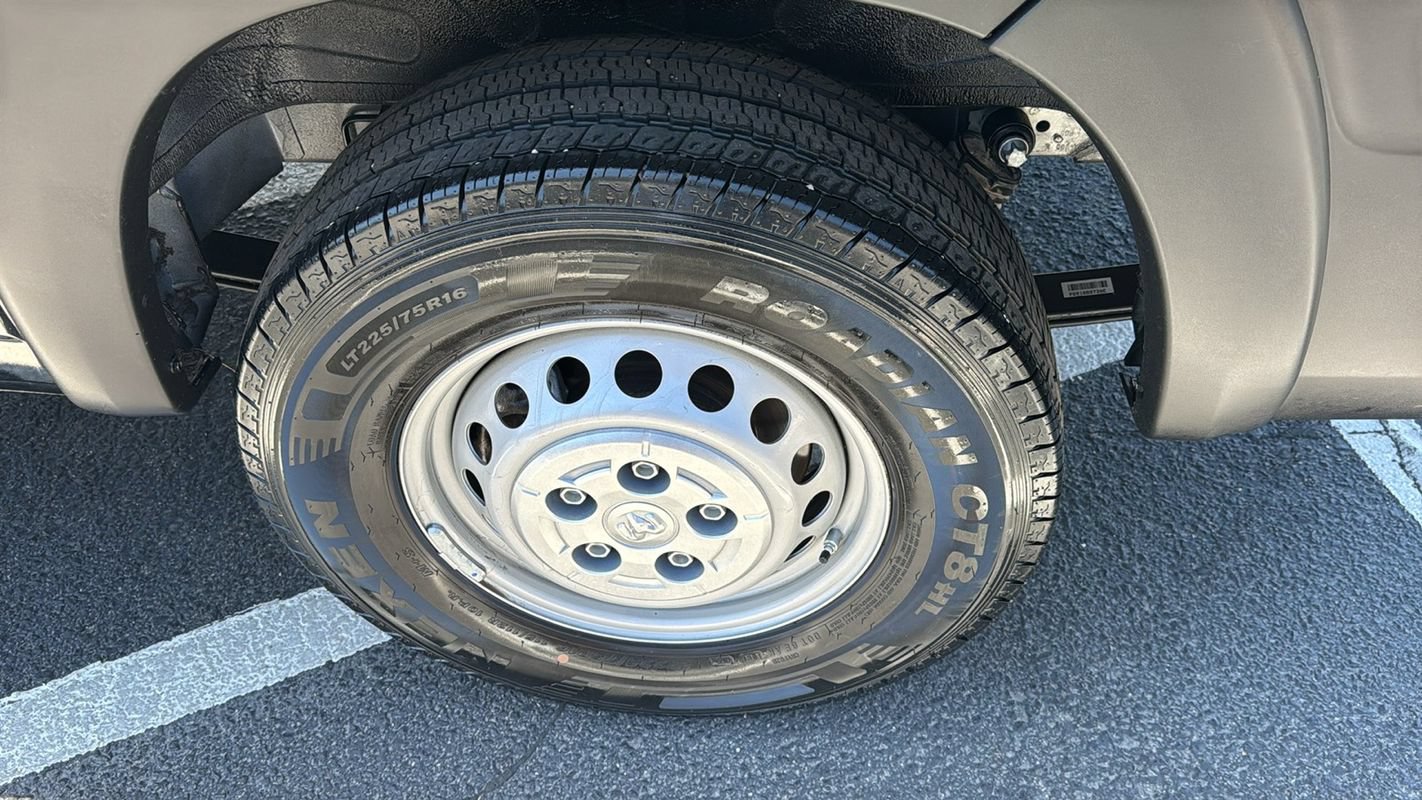 Used 2025 RAM ProMaster 2500 FWD image 13
