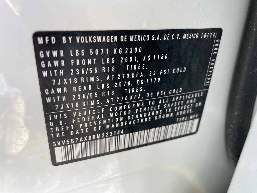 Used 2024 Volkswagen Tiguan Wolfsburg Edition image 44