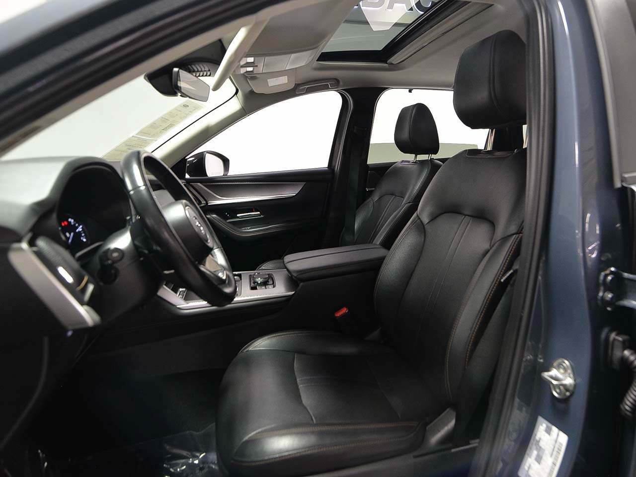 Used 2025 MAZDA CX-70 3.3 Turbo w/ Preferred Package AWD/4WD image 8