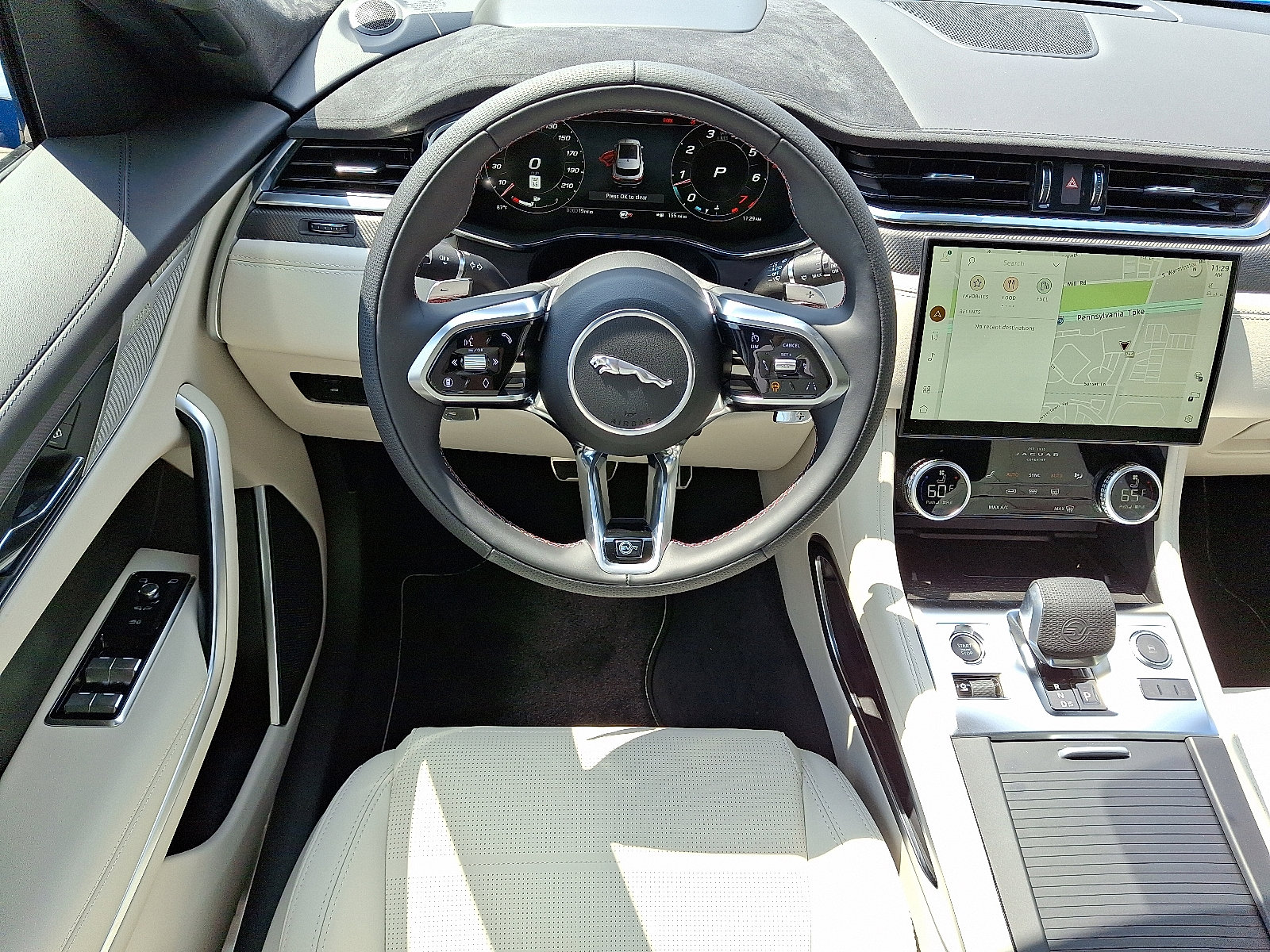 New 2026 Jaguar F-PACE SVR 575 Edition image 4