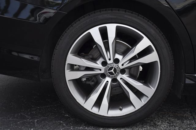 Used 2020 Mercedes-Benz C 300 Sedan image 32