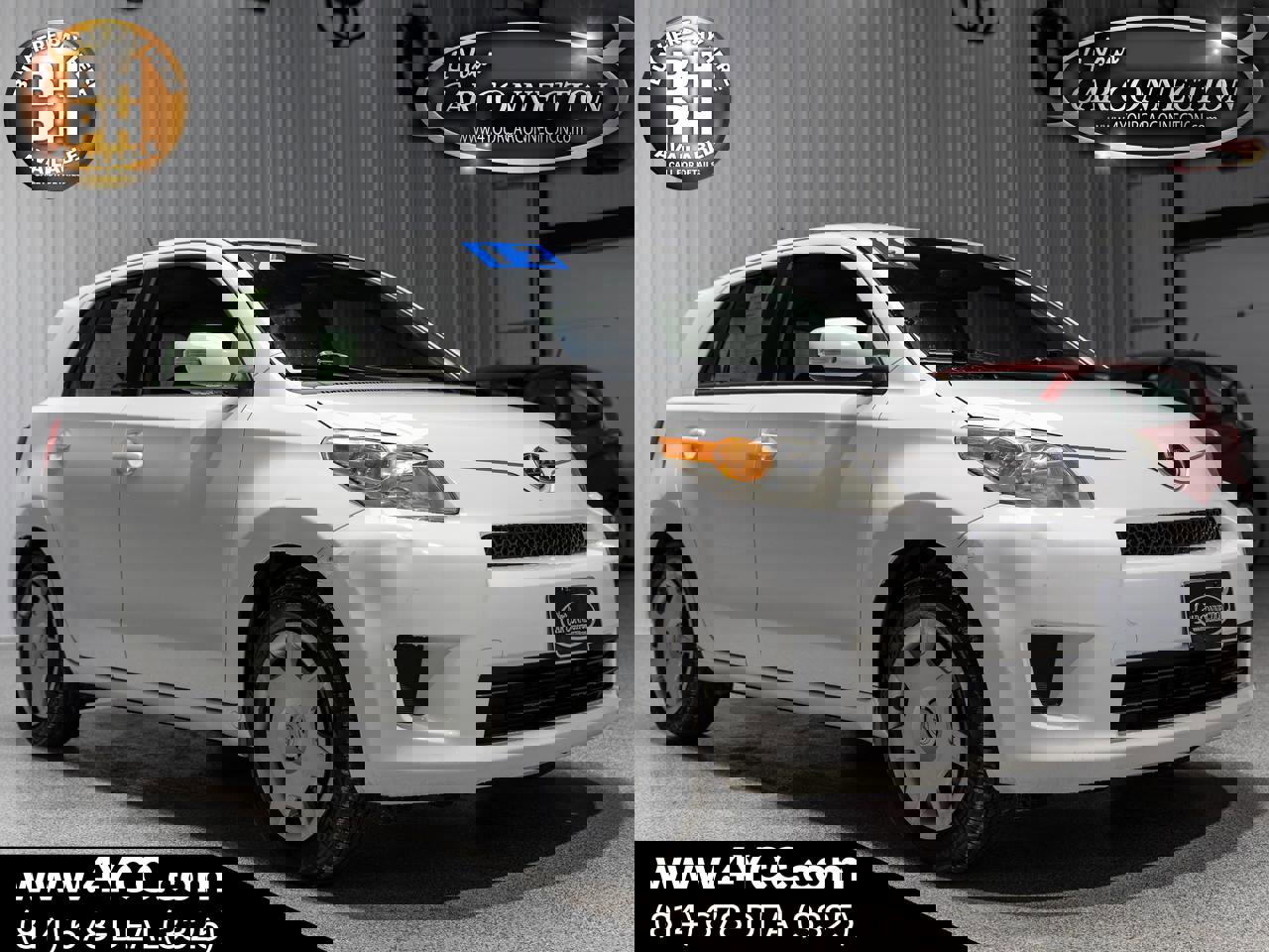 Used 2012 Scion xD image 1