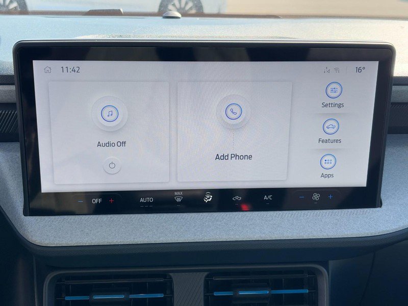 New 2025 Ford Maverick XLT image 15