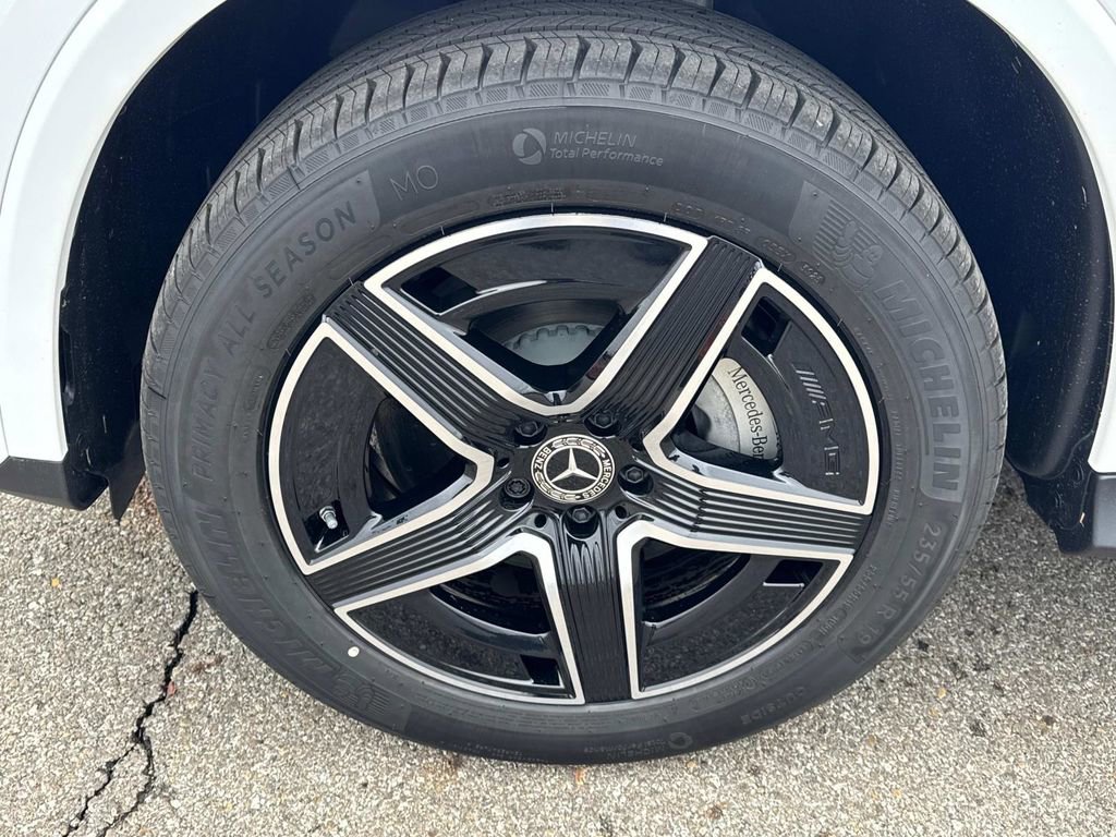 New 2026 Mercedes-Benz GLC 300 4MATIC image 11