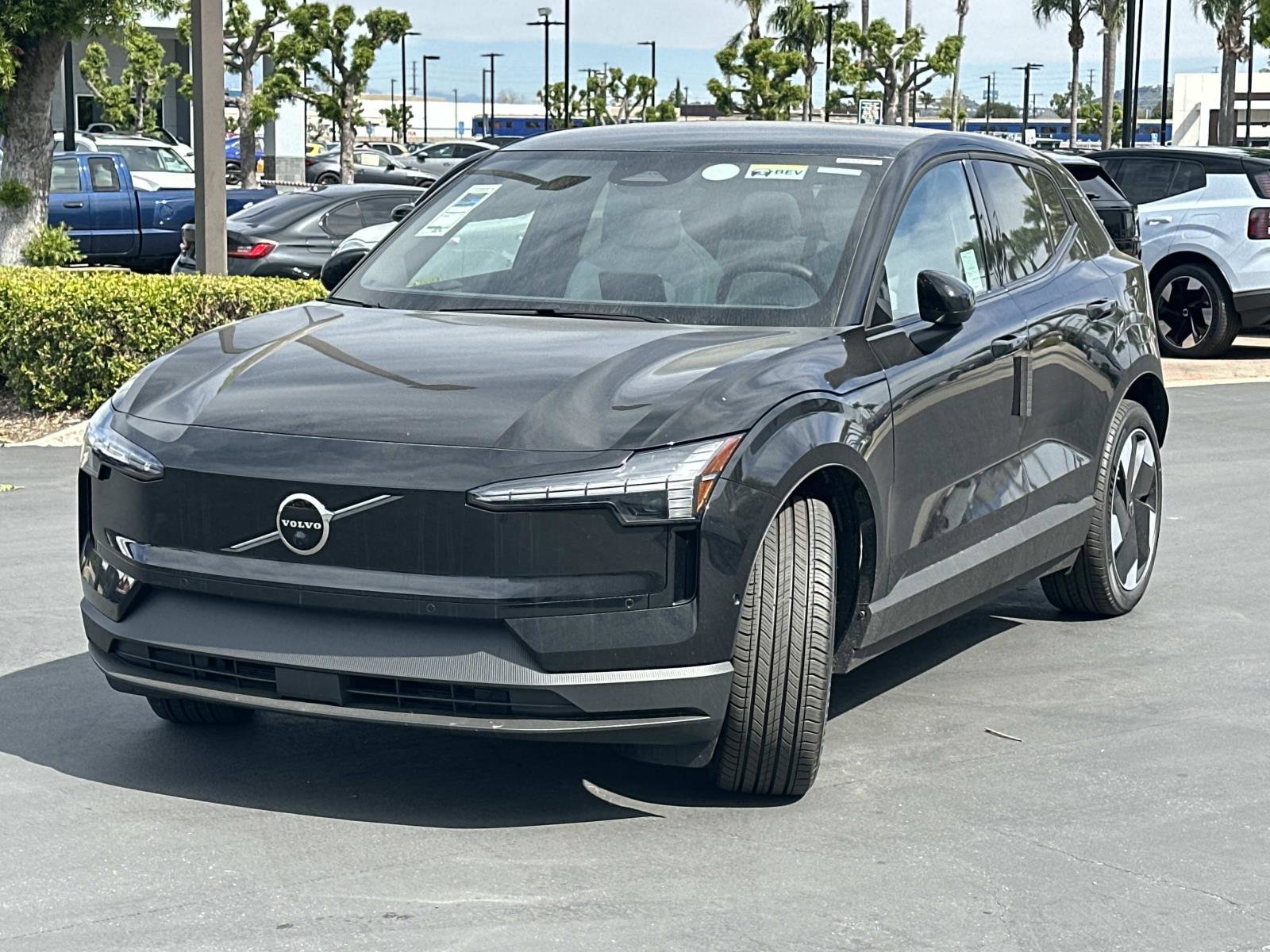 New 2026 Volvo EX30 Ultra w/ Climate Package AWD/4WD image 3