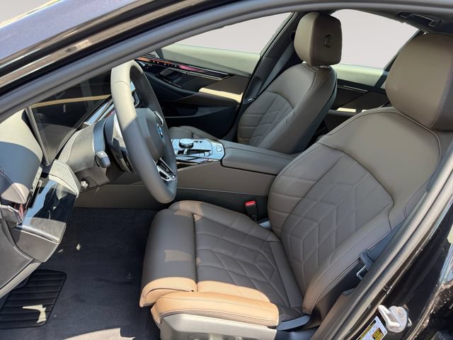 New 2027 BMW 550e xDrive AWD/4WD image 9