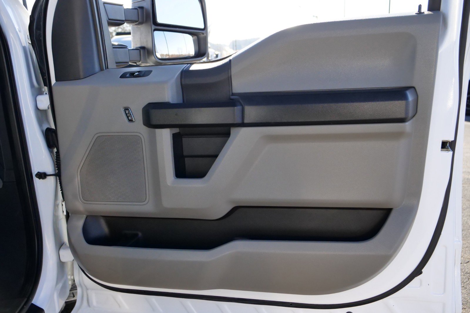 Used 2022 Ford F250 XL w/ Power Equipment Group image 33