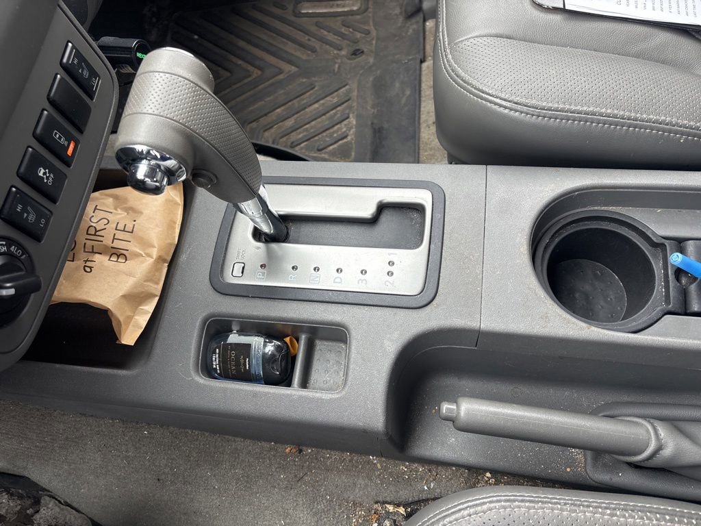 Used 2014 Nissan Frontier SL AWD/4WD image 18