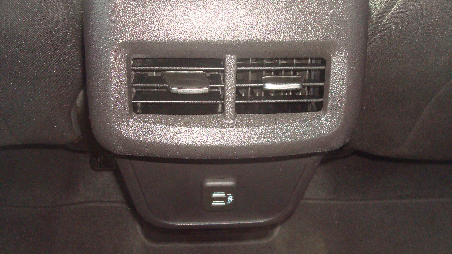 Used 2024 Chevrolet Equinox LT AWD/4WD image 11