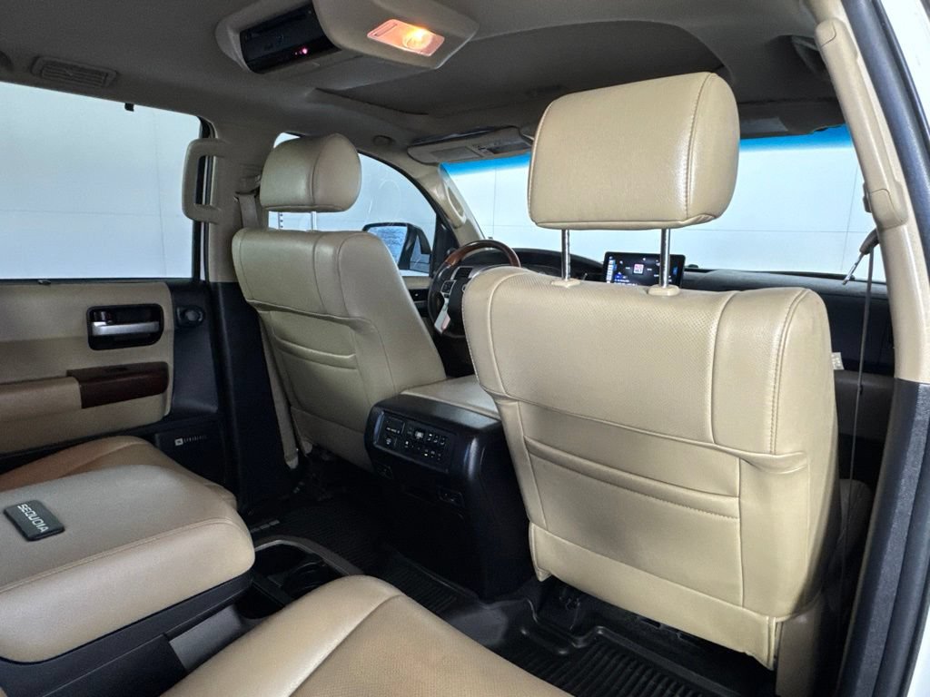 Used 2017 Toyota Sequoia Platinum AWD/4WD image 46