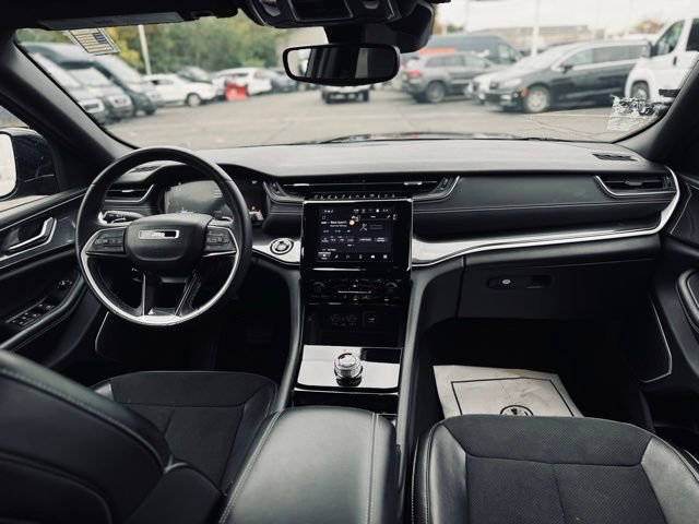 Used 2022 Jeep Grand Cherokee Altitude image 22