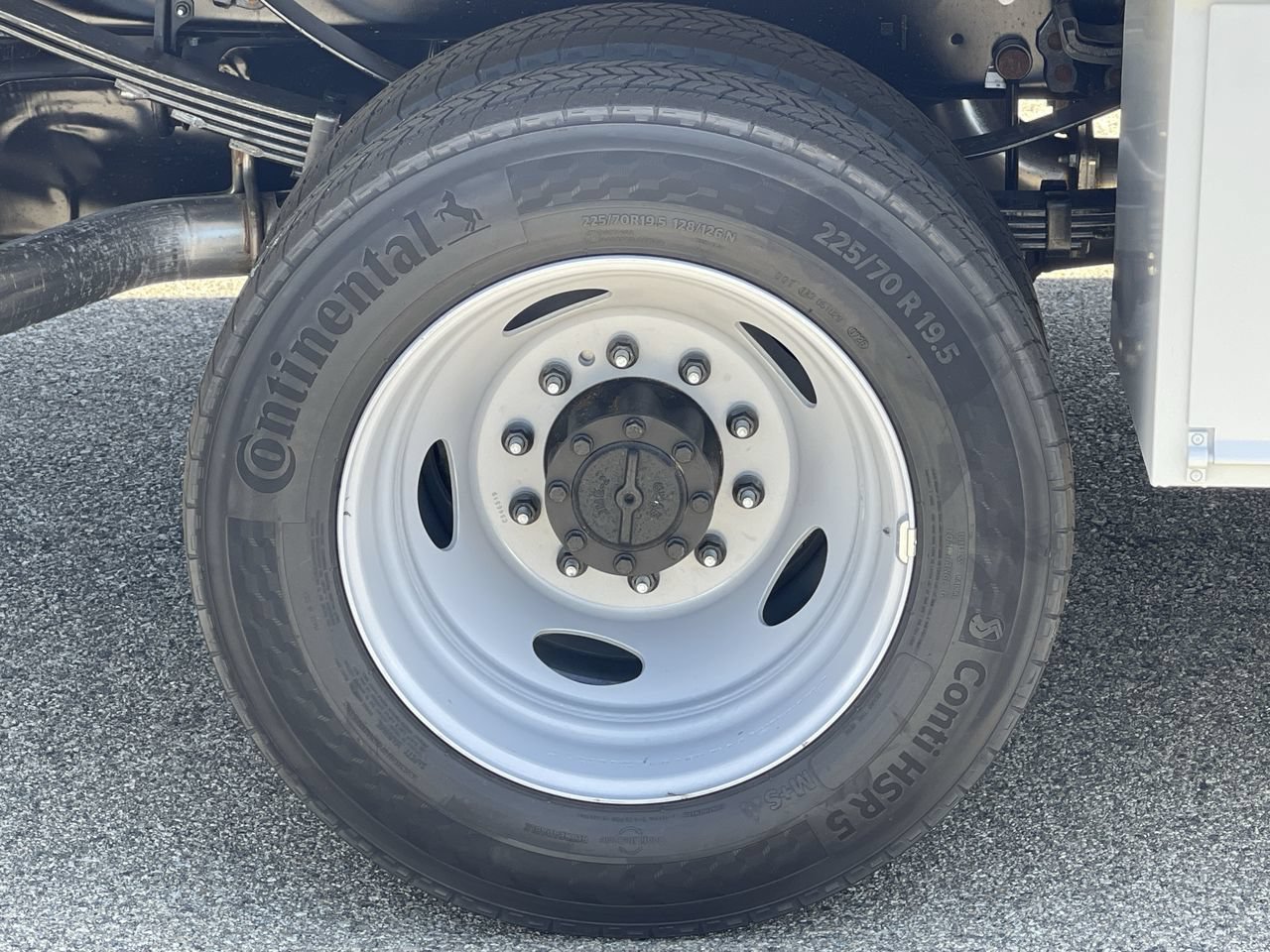 New 2026 Ford F450 XL w/ XL Chrome Package RWD image 11